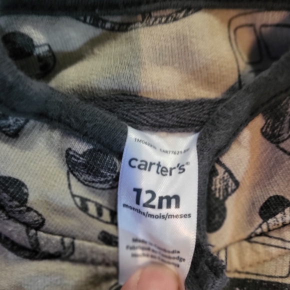 LOT OF 4 PCS BOYS (3) FULL-ZIP HOODED JACKETS (1) VEST ALL SZ 12 MONTH EXC COND - Picture 2 of 10